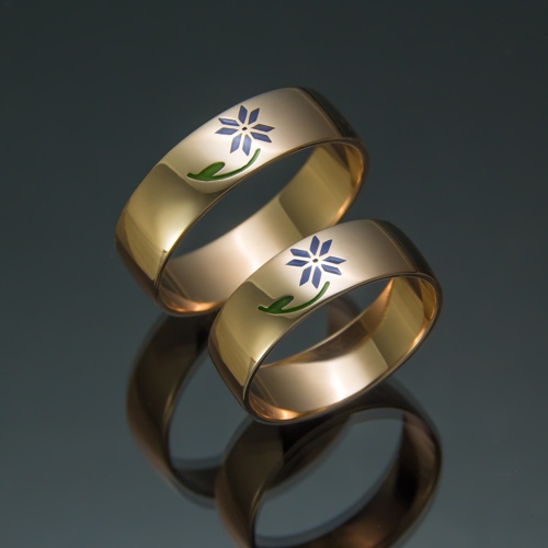 Обручальное кольца в национальном стиле. Цветная эмаль. от ювелирной фирмы "Стиль"