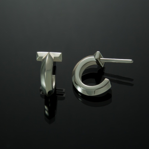 Серьги пусеты 2030 от ювелирной фирмы "Стиль" по цене 130 руб.