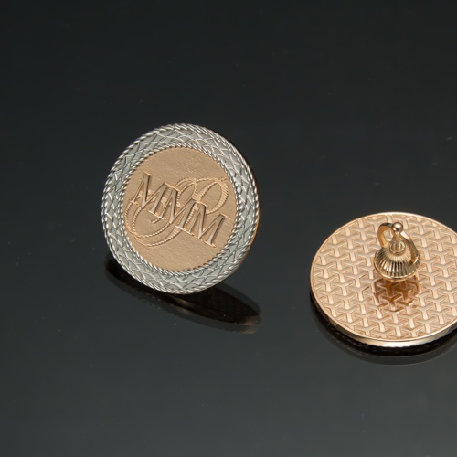 Значки с семейной монограммой.  от ювелирной фирмы "Стиль"