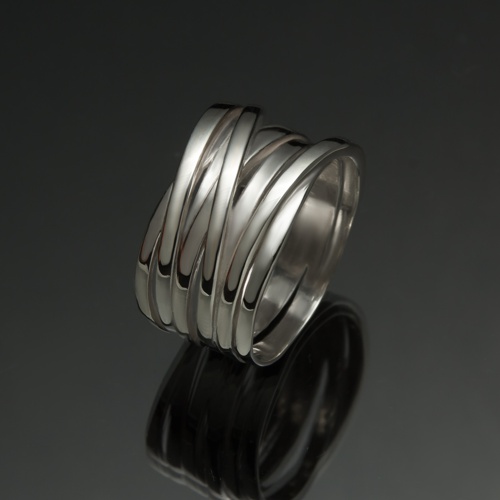 Оригинальное серебряное кольцо 1058 от ювелирной фирмы "Стиль" по цене 298 руб.