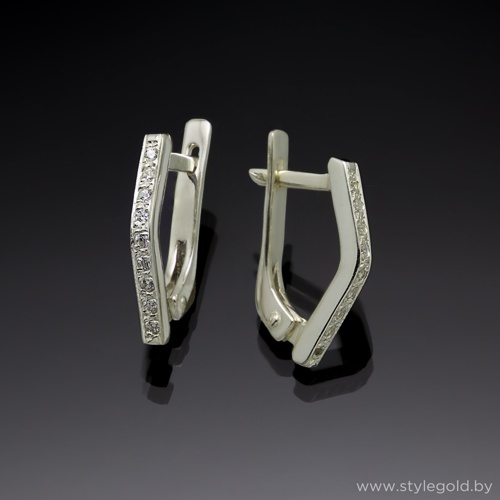 Серьги 2008 от ювелирной фирмы "Стиль" по цене 97 руб.