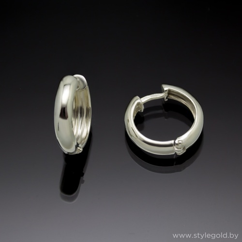 Серьги 2010 от ювелирной фирмы "Стиль" по цене 126 руб.