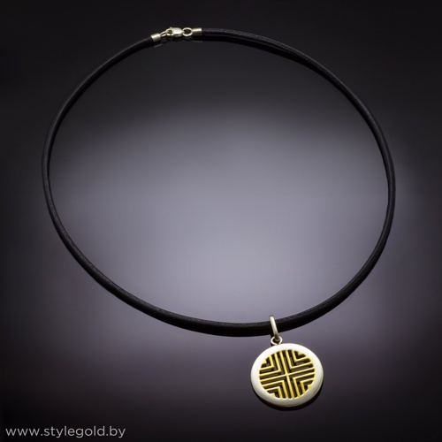 Кулон с позолотой 3009 от ювелирной фирмы "Стиль" по цене 223 руб.