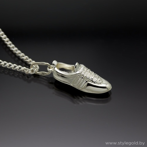 Подвеска для цепочек и браслетов кроссовок 3010 от ювелирной фирмы "Стиль" по цене 130 руб.