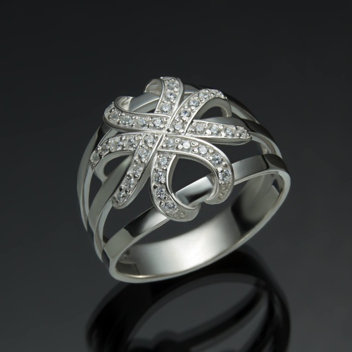 Массивное серебряное кольцо 1045 от ювелирной фирмы "Стиль" по цене 220 руб.