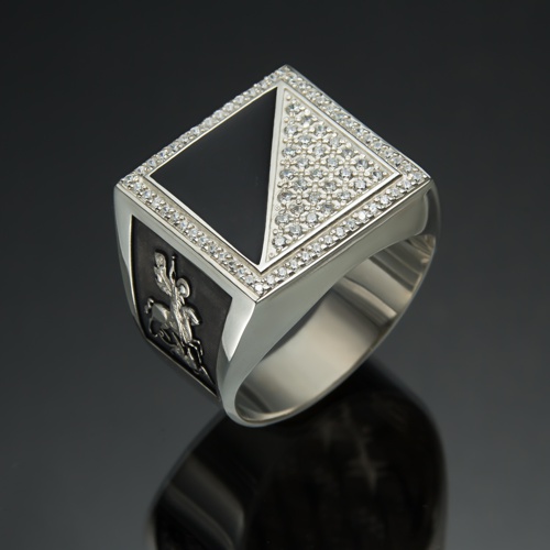 Крупная серебряная печатка.  от ювелирной фирмы "Стиль"