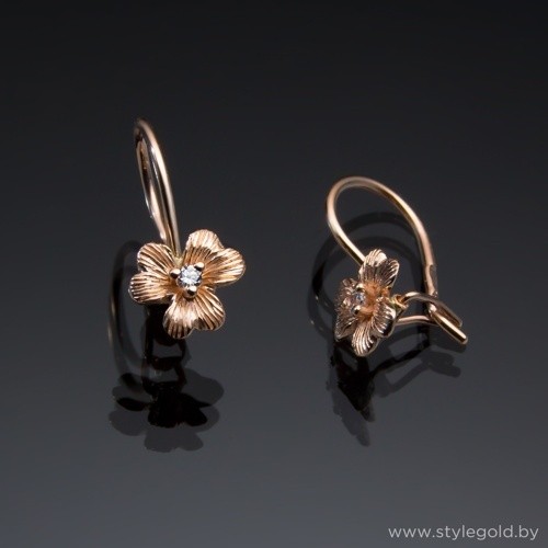 Серьги с62 от ювелирной фирмы "Стиль" по цене 529 руб.