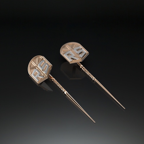 Золотой значок  от ювелирной фирмы "Стиль"