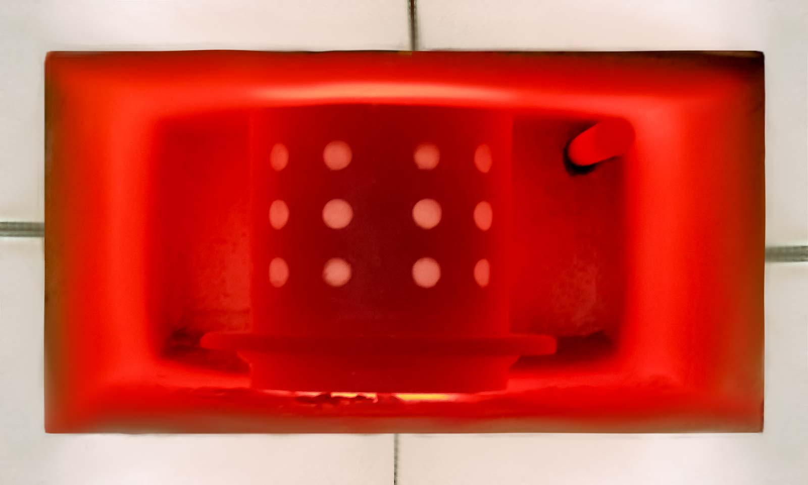 Форма с воском разогревается в печи